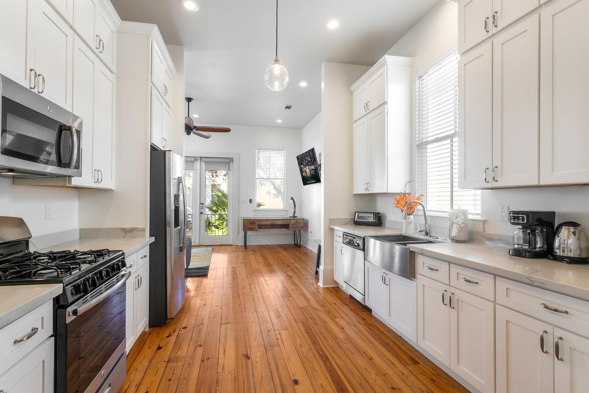 Amazing 3Br Cottage Off St Charles With Pool New Orleans Exteriör bild